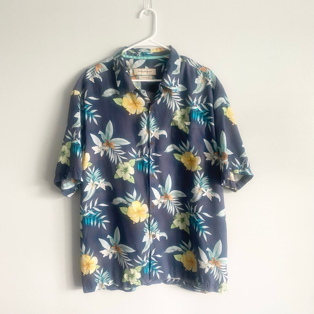 Tommy Bahama 100% Silk Blue Hawaii Short Sleeve Casual Vacation Shirt Size XL